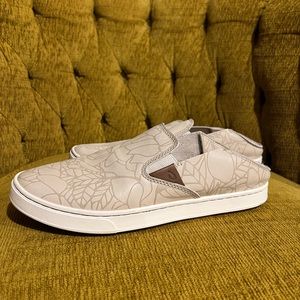 Olukai Pehuea Lau slip on shoes women’s size 9